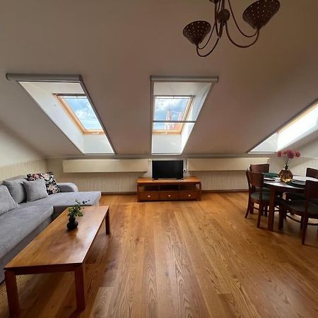 Old Town Apartment With Free Parking فيلنيوس المظهر الخارجي الصورة
