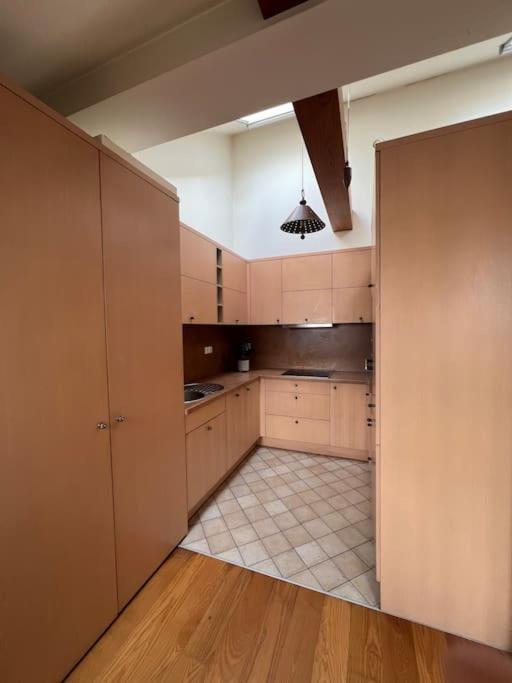 Old Town Apartment With Free Parking فيلنيوس المظهر الخارجي الصورة