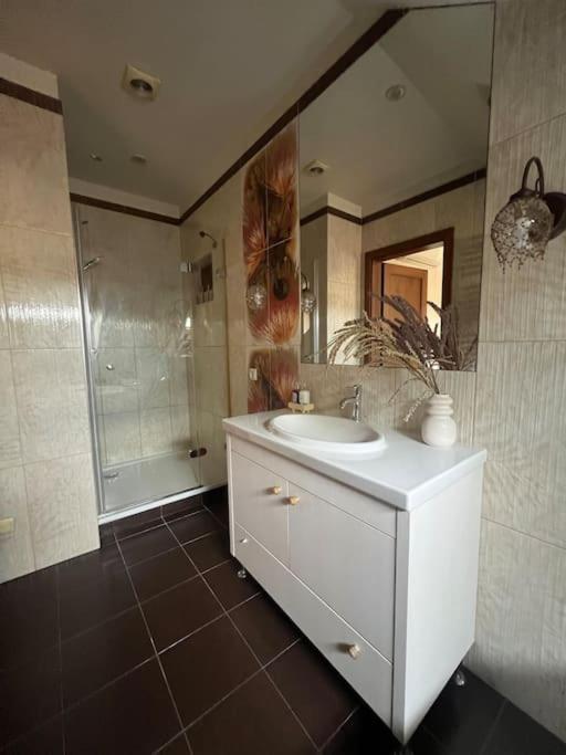 Old Town Apartment With Free Parking فيلنيوس المظهر الخارجي الصورة