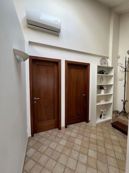 Old Town Apartment With Free Parking فيلنيوس المظهر الخارجي الصورة